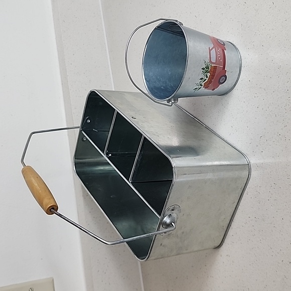 Calvanized Utensil Organizer and small galvanized pail - Picture 4 of 7